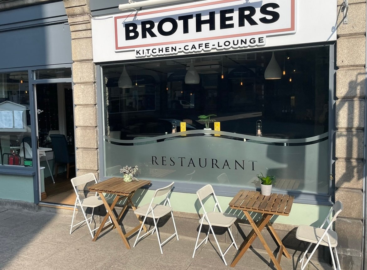 Brothers Restaurant