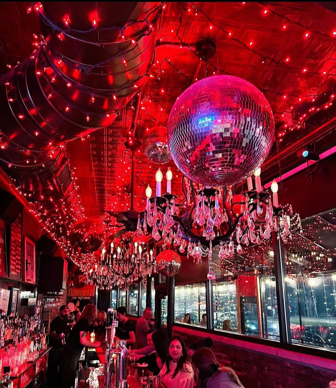 Chicago Matchbox: Exploring the City’s Most Intimate and Iconic Bar