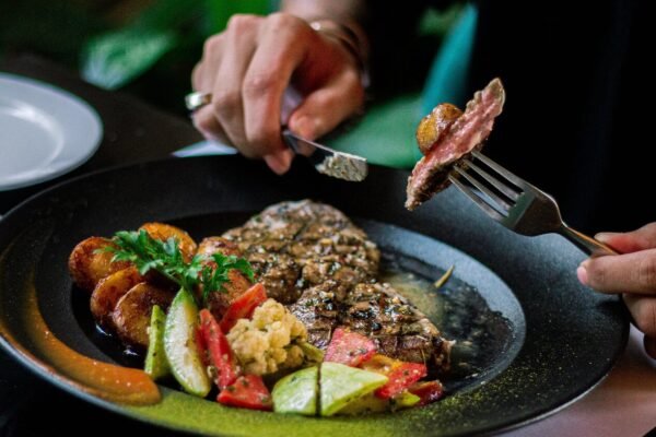 Best Vegan Restaurants Near Me: Karachi’s Greenest Gems for Plant-Based Dining